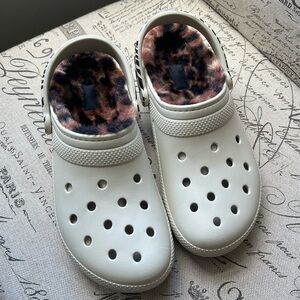 White Crocs with Furry Lining